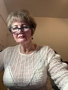 Chatroom XXX en direct de BoloshkaBlonda