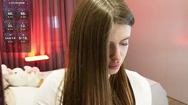 ChloeSpark: онлайн-секс-чат