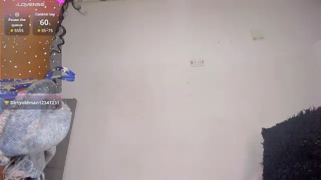 Pokazy przed kamerką – valeria_montess