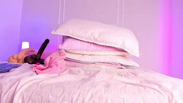 KylieGomeez Live XXX Chat