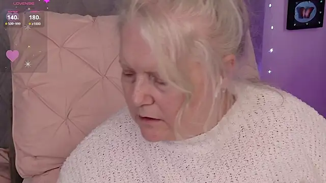 Kaitlyn_Winters: онлайн-секс-чат