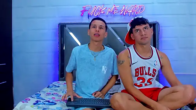 Онлайн чат XXX Two_Kings