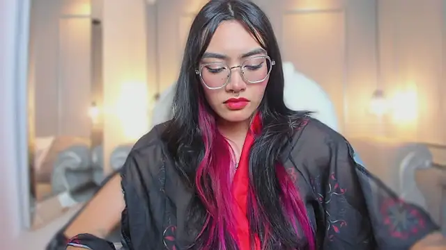 AzuraKindong 在線直播表演