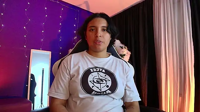 Chat XXX en directo de Emmapark_