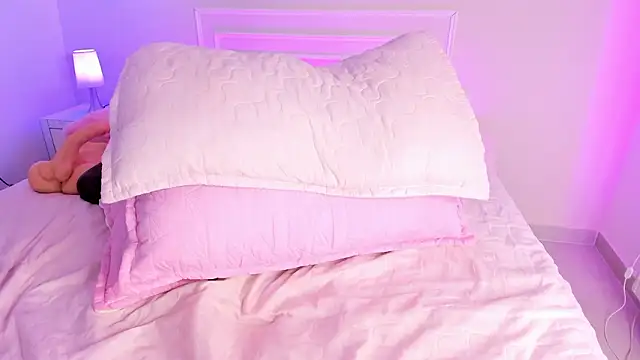 KylieGomeez Live XXX-chat