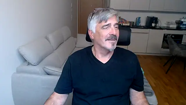 Budapest1958n Live XXX chat