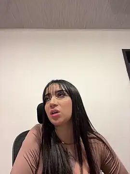 Chatroom XXX en direct de EmmyEvans1