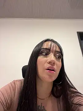 EmmyEvans1 Live XXX-chat