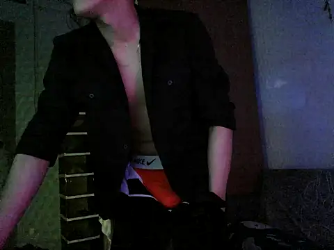 boyhigh1997のライブXXXチャット