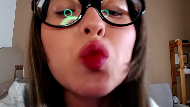 eroimi's Live XXX Chat