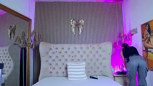 PlayfulShow Webcam Show