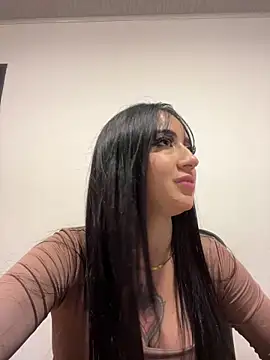 EmmyEvans1のライブXXXチャット