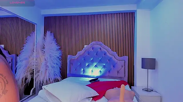 SelenaStonne's Live XXX Chat