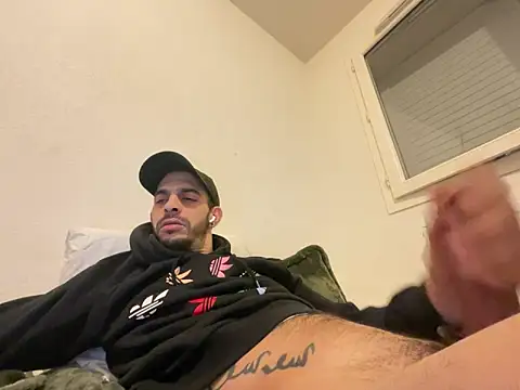 Chat XXX en directo de Rebeu313