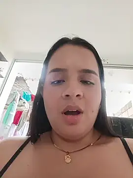 Julieth_hot-69's Live XXX Chat