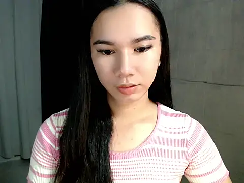 holee_mia22 在線直播表演