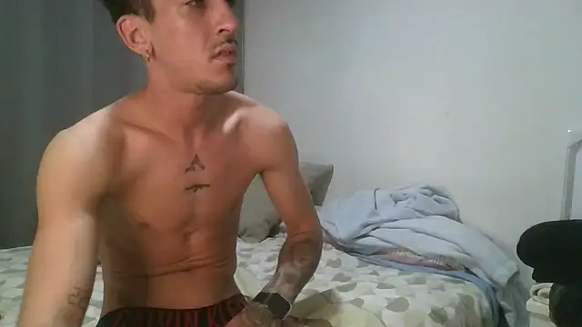 ANGELPRIVVT élő XXX-chatje