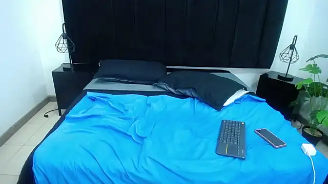 Živý XXX chat CamiilaReyes