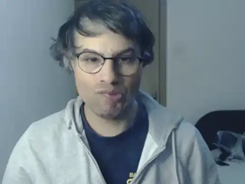 wildpussycat23 élő XXX-chatje