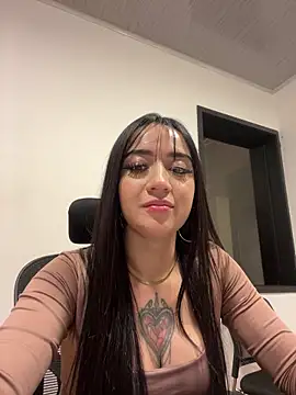 Chatroom XXX en direct de EmmyEvans1