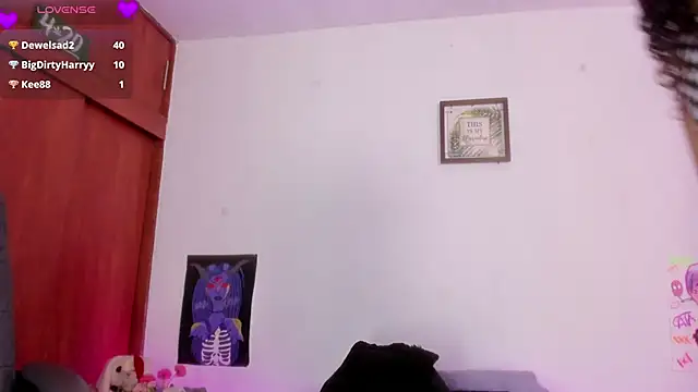 แชท XXX สดของ Cata_green