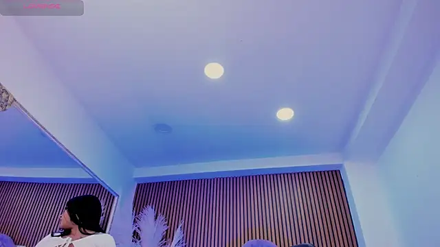 SelenaStonne লাইভ XXX চ্যাট