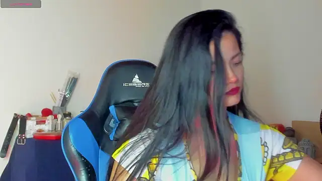 scarlet-kennedy98 élő XXX-chatje