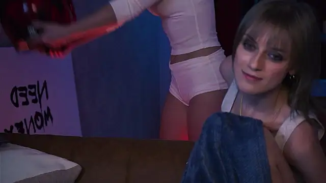 KiraMontoya Adlı Modelin Canlı XXX Sohbeti