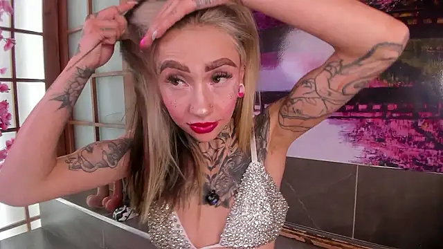 Chat +18 de miss___angel ao vivo