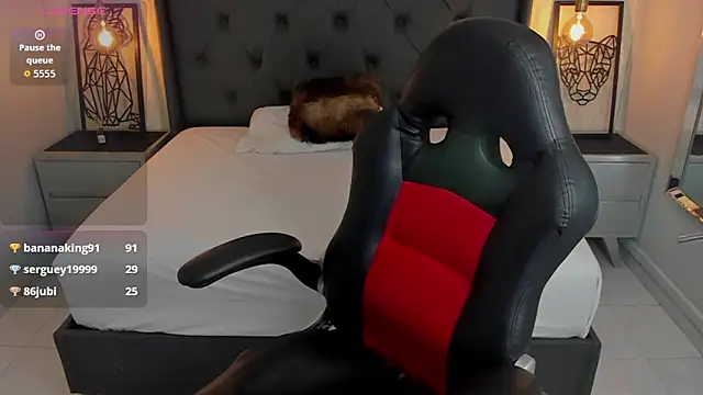 angelinemore's Live XXX Chat