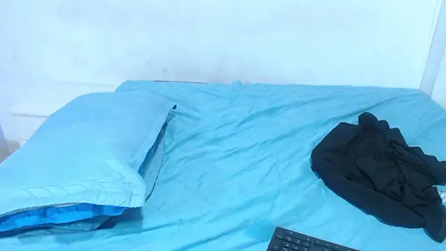 onixandghosty1: διαδικτυακό σόου στην κάμερα