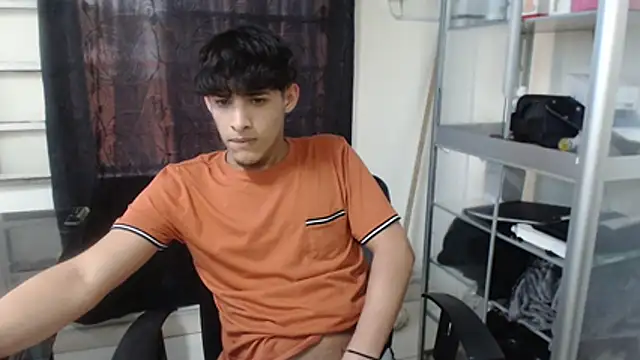 MaxStar26 – Live XXX-chat