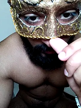 Muy-intenso: διαδικτυακό σόου στην κάμερα