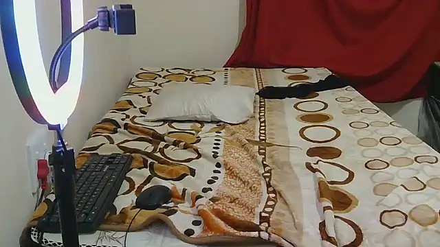 slut-Nana Show Webcam