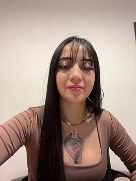 EmmyEvans1 Live XXX Chat