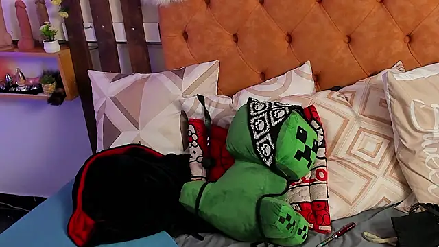 Chat +18 de MeowMota_ ao vivo