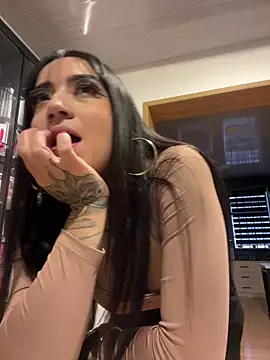 Chat +18 de EmmyEvans1 ao vivo