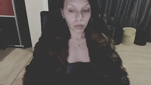 Chatroom XXX en direct de GoldenSasha