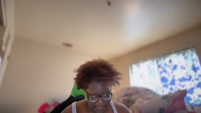 -Yagurlwest Live XXX-Chat