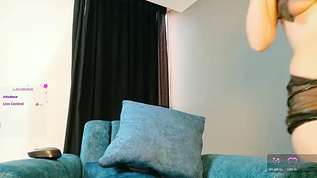 karen_brave élő XXX-chatje