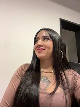 EmmyEvans1 Live XXX-chat