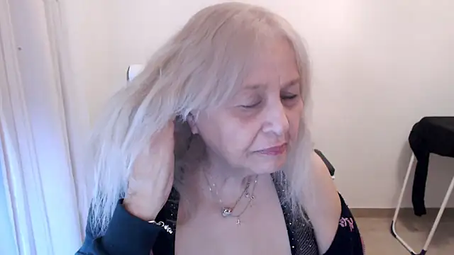 SusiLifeXXX élő XXX-chatje