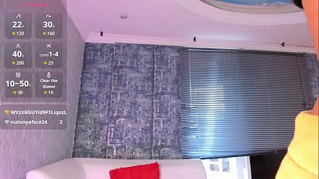 NathalyLeen 即時 XXX 聊天