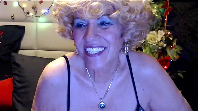 دردشة HappyWomanOn الجنسية المباشرة