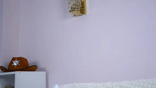 SunnivaCovil Live XXX Chat