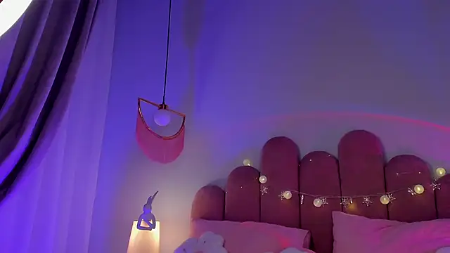 ElsaYoungのライブXXXチャット