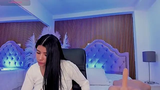 SelenaStonne's Live XXX Chat