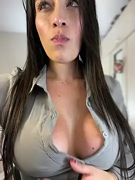 Emmily_19 Live XXX-chat