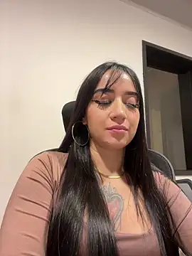 Chat XXX en directo de EmmyEvans1