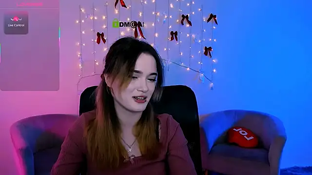 liana_kisses' Live XXX Chat